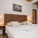 Exquisite With Heated Pool, Sauna, Breathtaking Landscape & Panoramic Views In Banjol