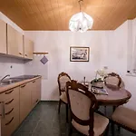 Vilă Exquisite With Heated Pool, Sauna, Breathtaking Landscape & Panoramic Views In Banjol