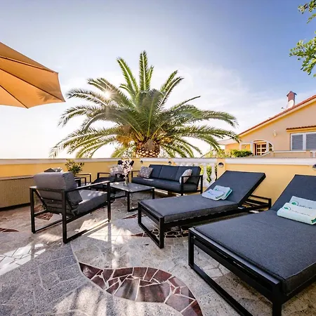 Exquisite With Heated Pool, Sauna, Breathtaking Landscape & Panoramic Views In Banjol *