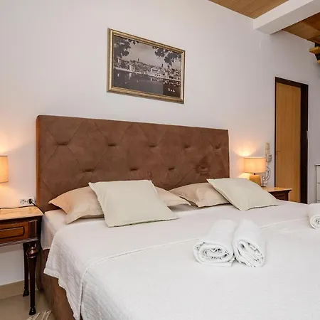Exquisite With Heated Pool, Sauna, Breathtaking Landscape & Panoramic Views In Banjol