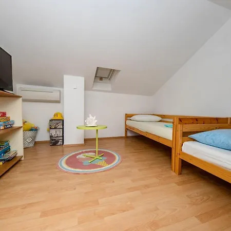 Exquisite With Heated Pool, Sauna, Breathtaking Landscape & Panoramic Views In Banjol Vila *