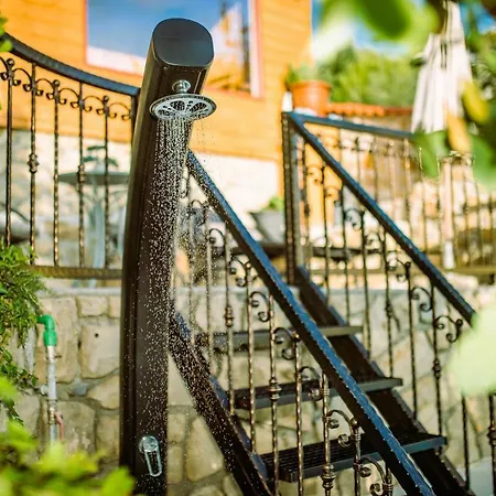 Exquisite With Heated Pool, Sauna, Breathtaking Landscape & Panoramic Views In Banjol Rab Town