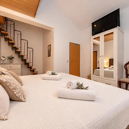 Villa Exquisite With Heated Pool, Sauna, Breathtaking Landscape & Panoramic Views In Banjol