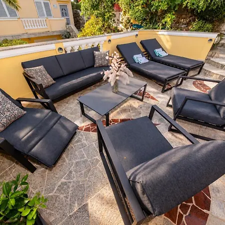 Exquisite With Heated Pool, Sauna, Breathtaking Landscape & Panoramic Views In Banjol Villa