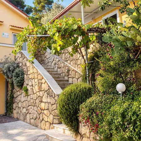 Exquisite With Heated Pool, Sauna, Breathtaking Landscape & Panoramic Views In Banjol