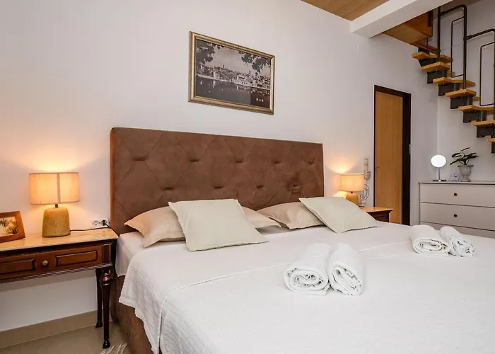 Exquisite With Heated Pool, Sauna, Breathtaking Landscape & Panoramic Views In Banjol