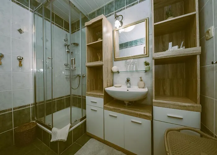 Exquisite With Heated Pool, Sauna, Breathtaking Landscape & Panoramic Views In Banjol