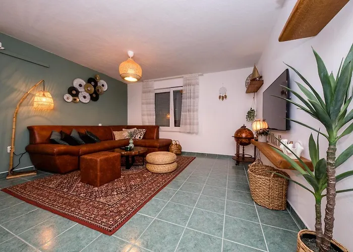 Exquisite With Heated Pool, Sauna, Breathtaking Landscape & Panoramic Views In Banjol *