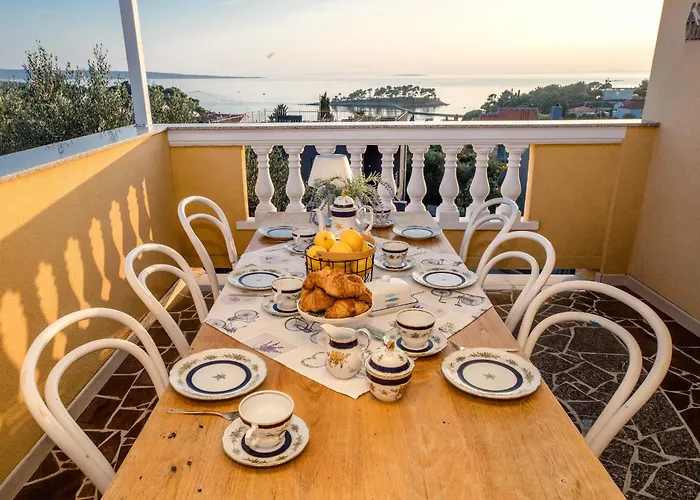 Exquisite With Heated Pool, Sauna, Breathtaking Landscape & Panoramic Views In Banjol Willa